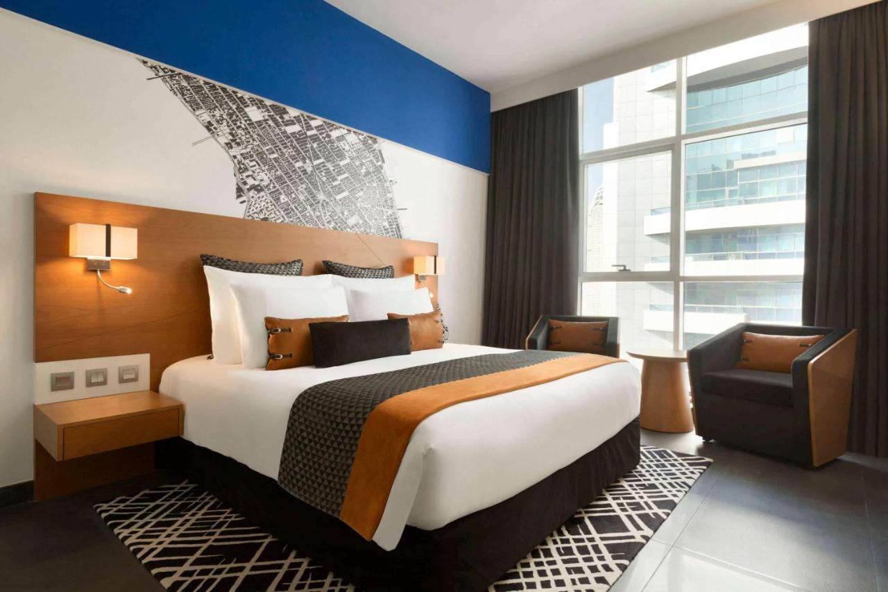 Hotel Tryp By Wyndham Dubái Exterior foto A room at the hotel