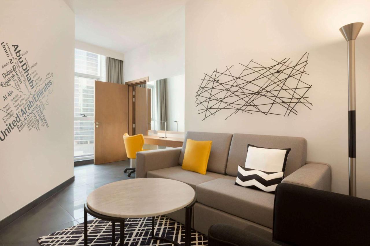 Hotel Tryp By Wyndham Dubái Exterior foto The word "United" in the hotel's name